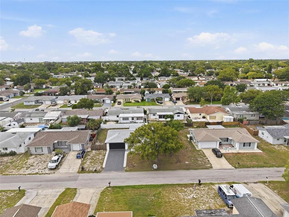 For Sale: $325,000 (3 beds, 2 baths, 1813 Square Feet)