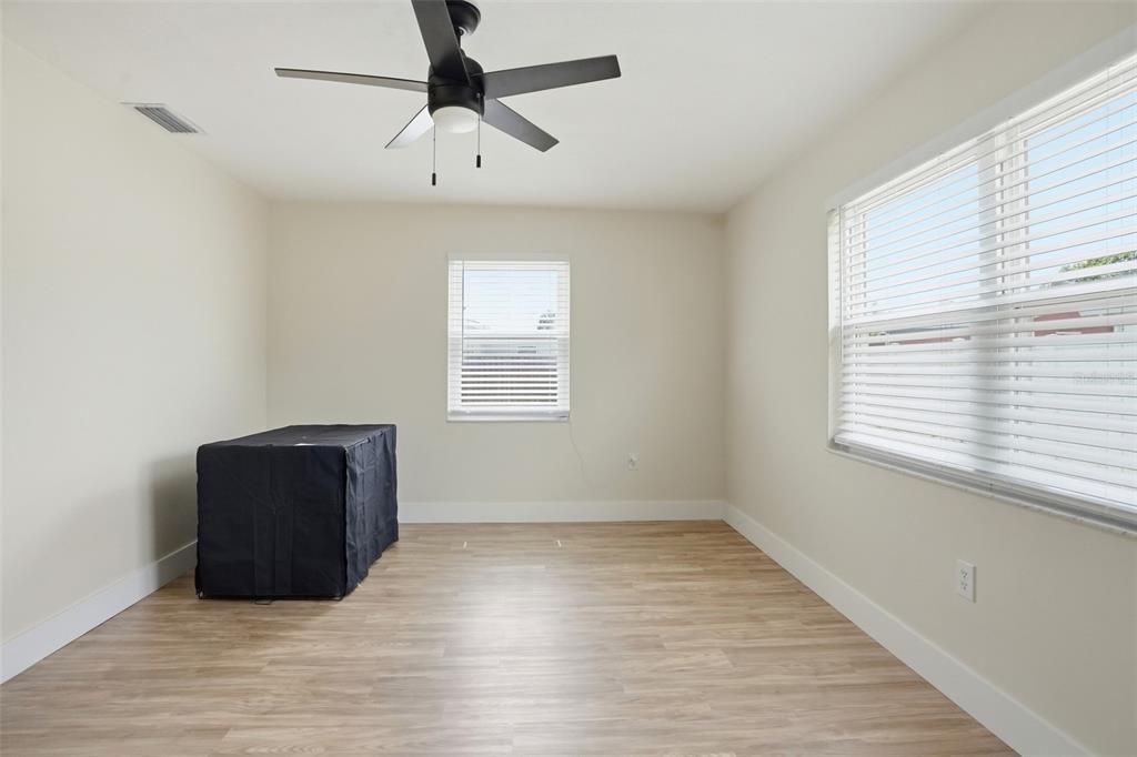 For Sale: $325,000 (3 beds, 2 baths, 1813 Square Feet)