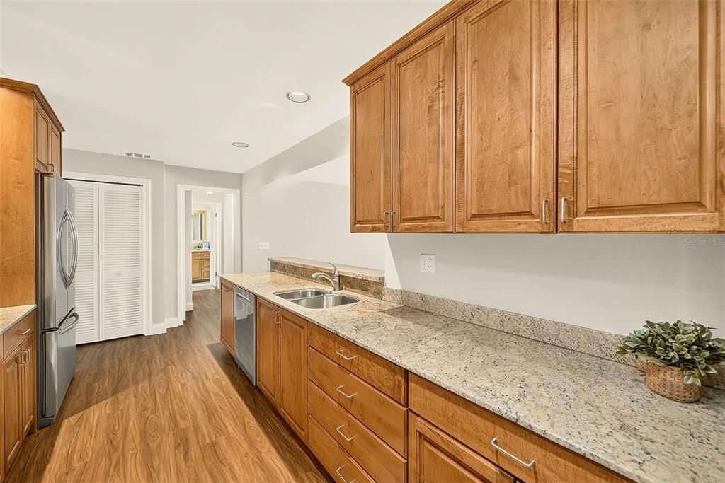En Venta: $1,250,000 (2 camas, 2 baños, 1826 Pies cuadrados)