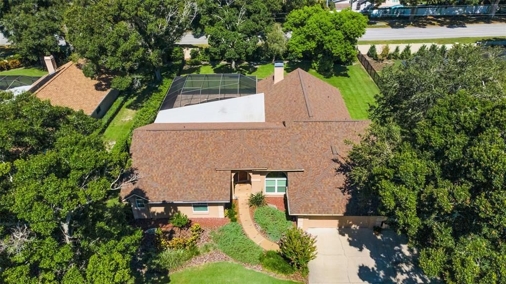 Activo con contrato: $990,000 (4 camas, 3 baños, 2704 Pies cuadrados)
