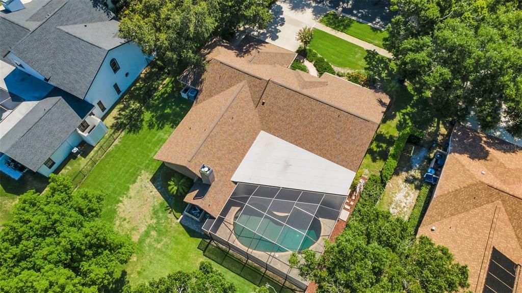 Activo con contrato: $990,000 (4 camas, 3 baños, 2704 Pies cuadrados)