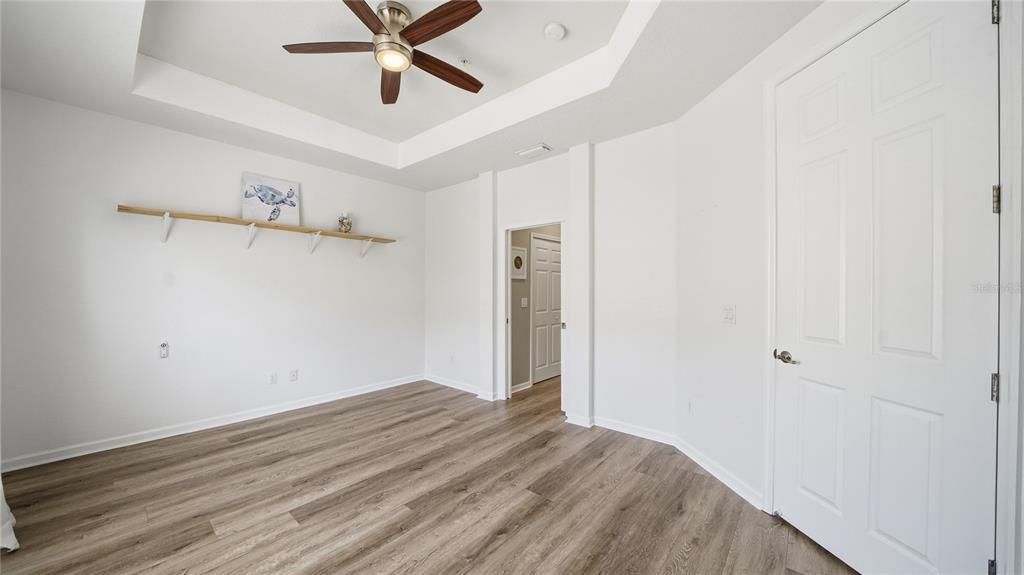 For Sale: $215,000 (2 beds, 2 baths, 1278 Square Feet)