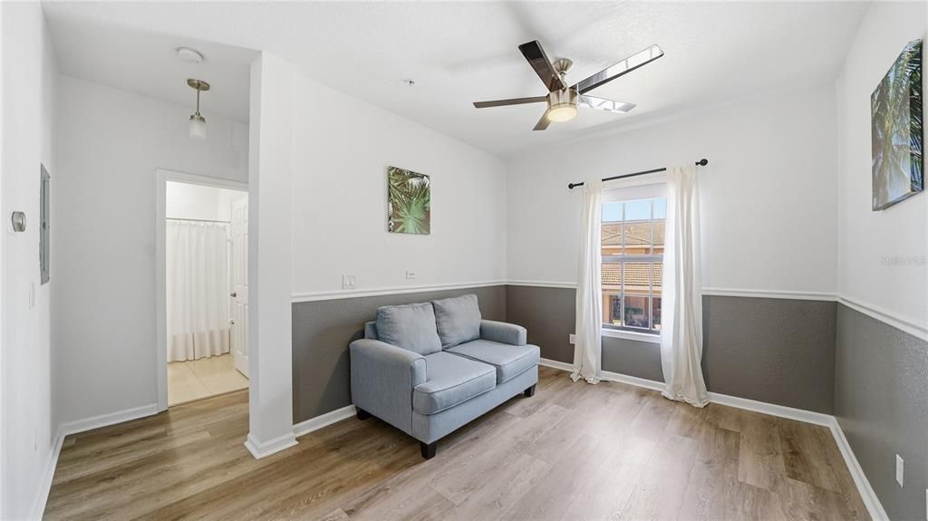 For Sale: $215,000 (2 beds, 2 baths, 1278 Square Feet)