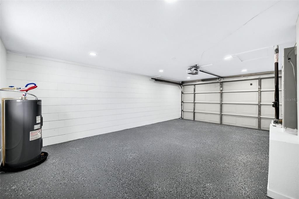 For Sale: $1,050,000 (3 beds, 2 baths, 1948 Square Feet)