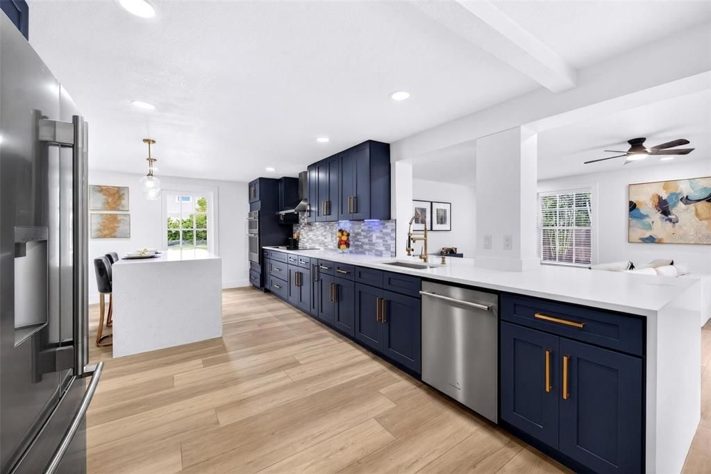 For Sale: $1,050,000 (3 beds, 2 baths, 1948 Square Feet)