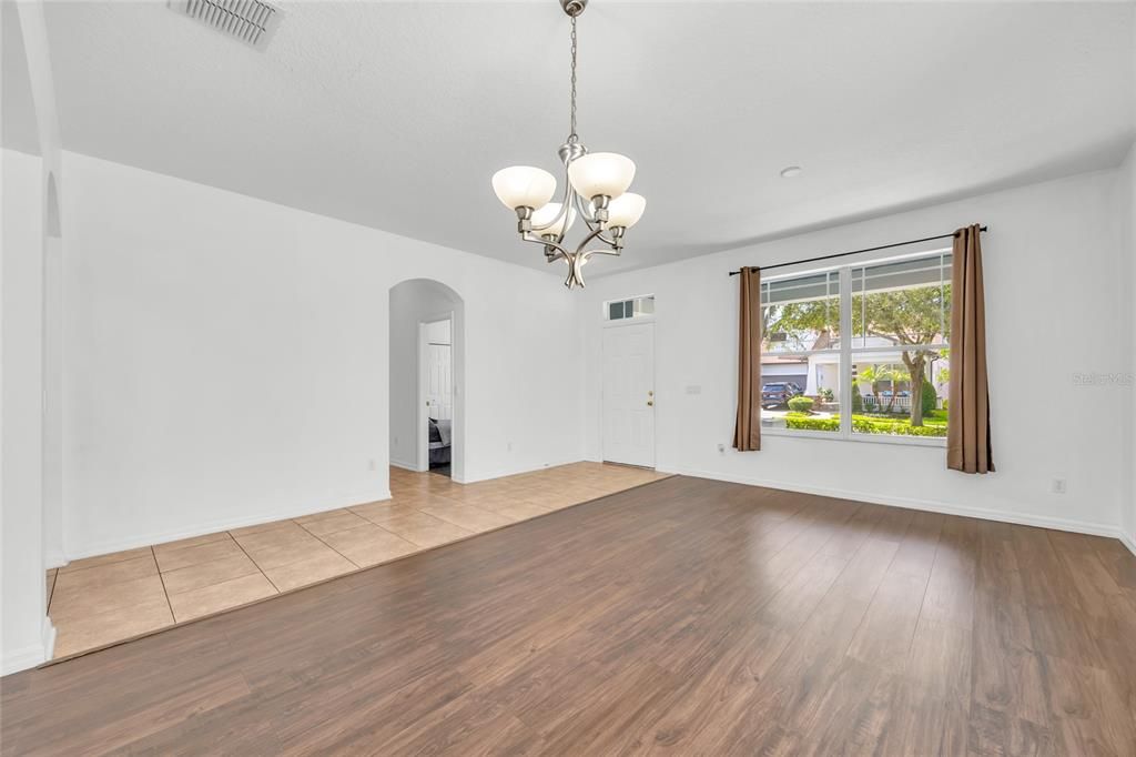 На продажу: $439,000 (3 спален, 2 ванн, 1766 Квадратных фут)
