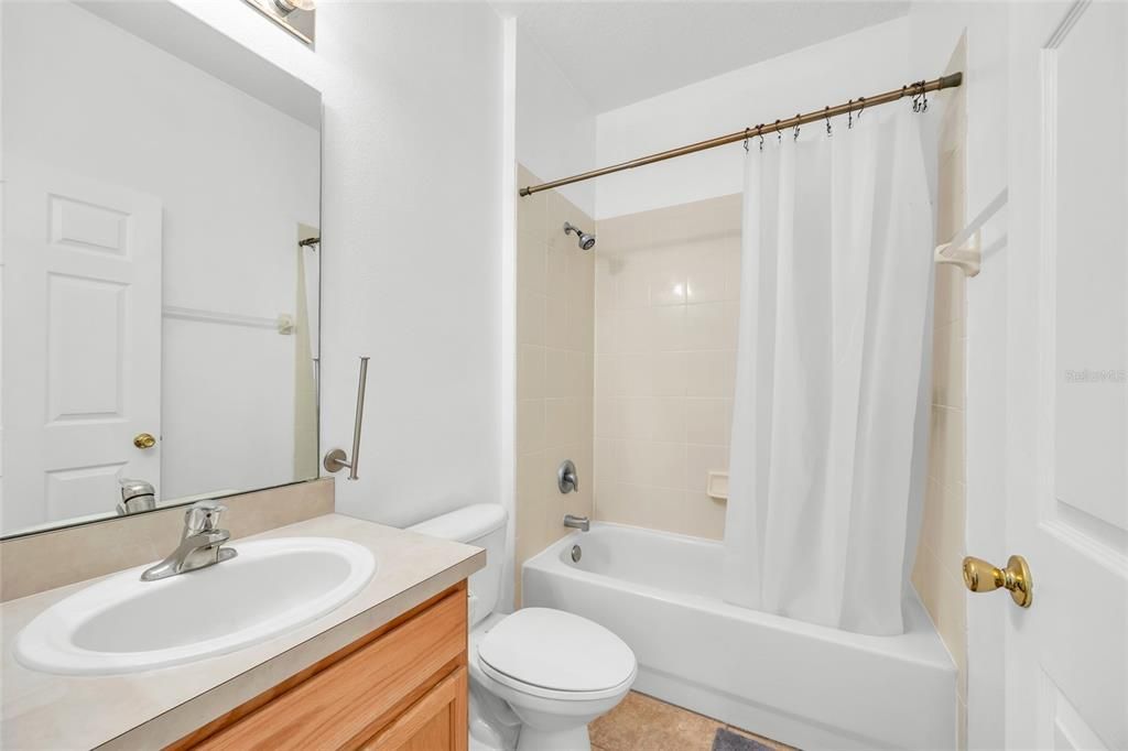 На продажу: $439,000 (3 спален, 2 ванн, 1766 Квадратных фут)
