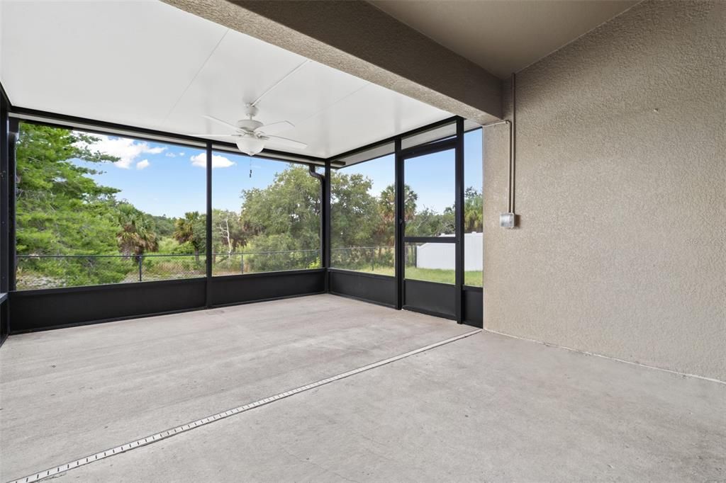 For Sale: $320,000 (4 beds, 3 baths, 1908 Square Feet)
