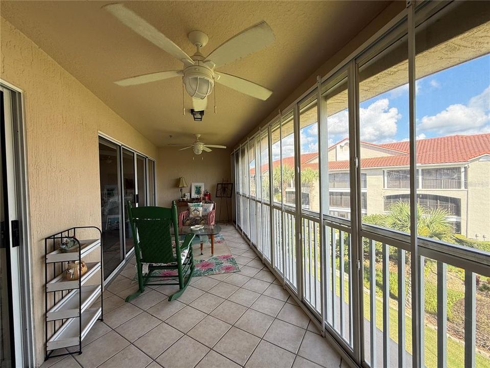 En Venta: $399,000 (2 camas, 2 baños, 1120 Pies cuadrados)