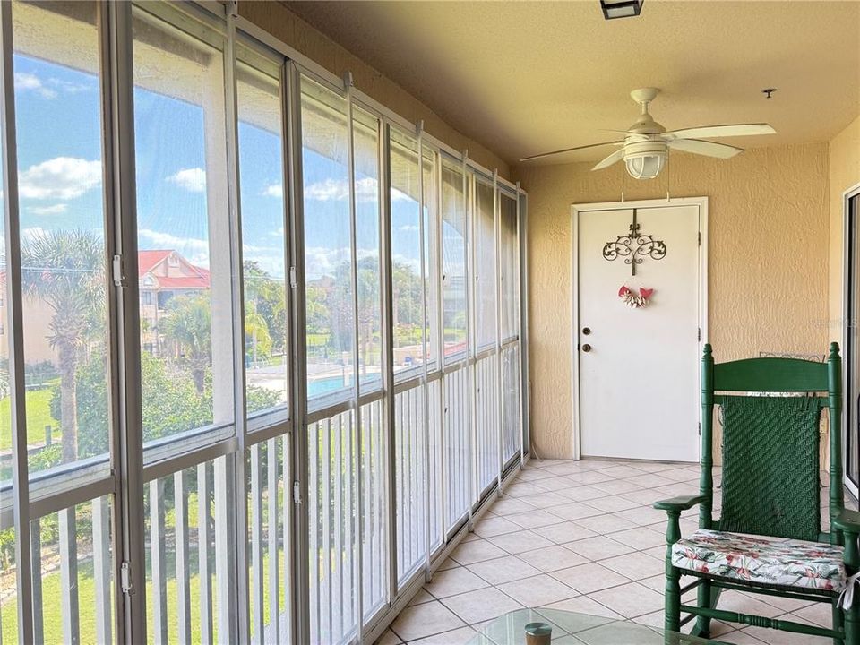 En Venta: $399,000 (2 camas, 2 baños, 1120 Pies cuadrados)