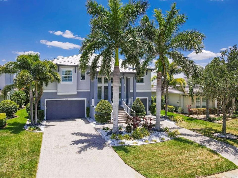 For Sale: $1,439,000 (3 beds, 3 baths, 3945 Square Feet)