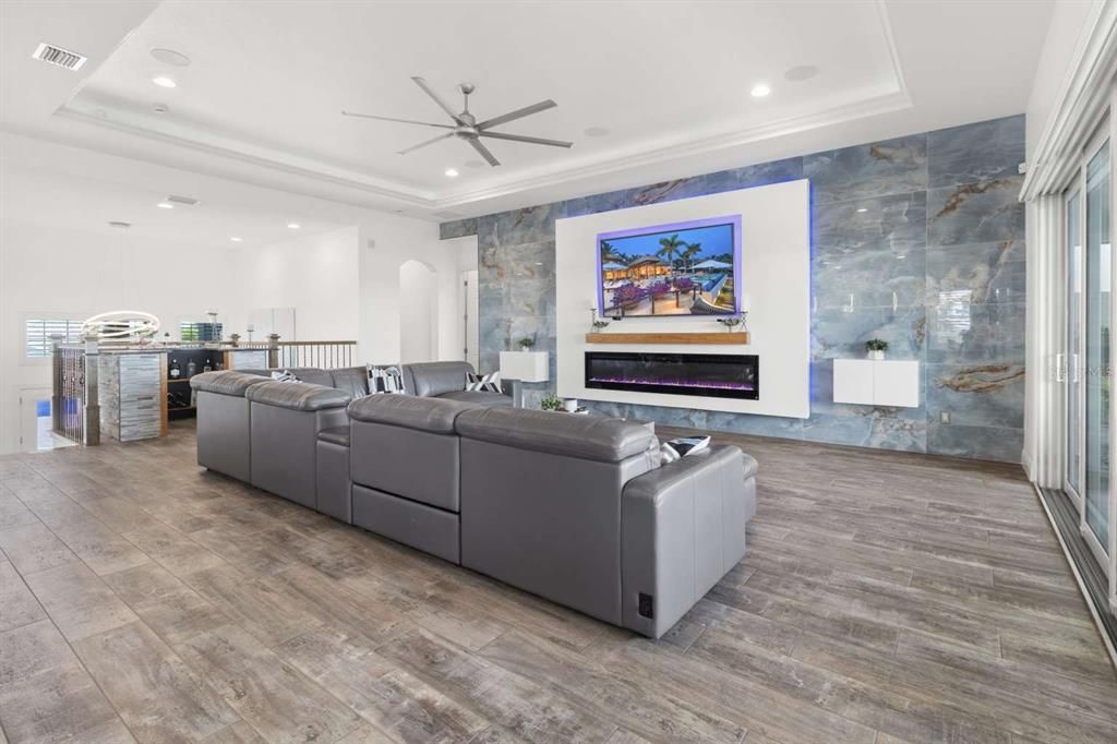 For Sale: $1,439,000 (3 beds, 3 baths, 3945 Square Feet)
