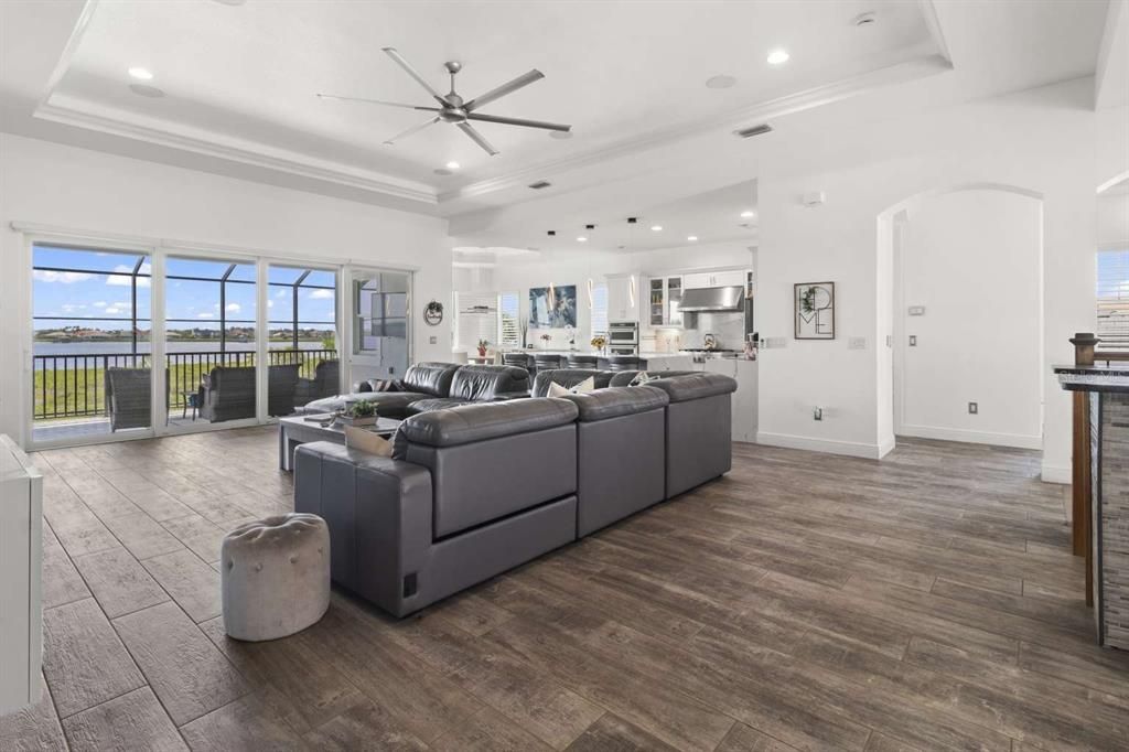 For Sale: $1,439,000 (3 beds, 3 baths, 3945 Square Feet)