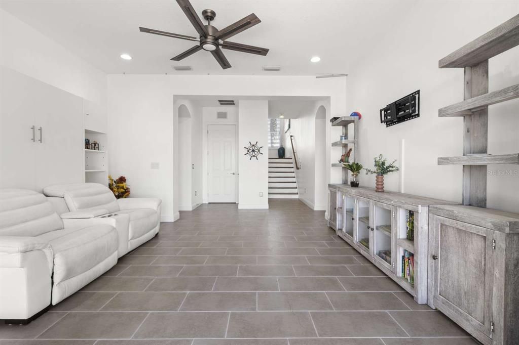 For Sale: $1,439,000 (3 beds, 3 baths, 3945 Square Feet)