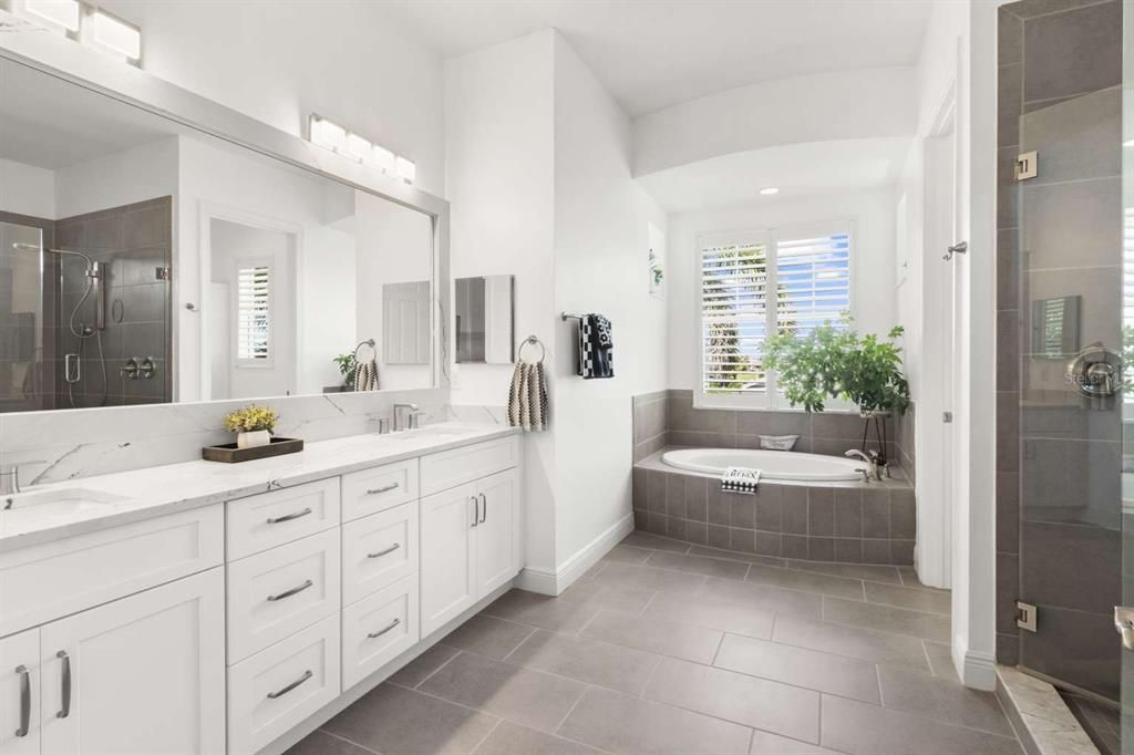 For Sale: $1,439,000 (3 beds, 3 baths, 3945 Square Feet)