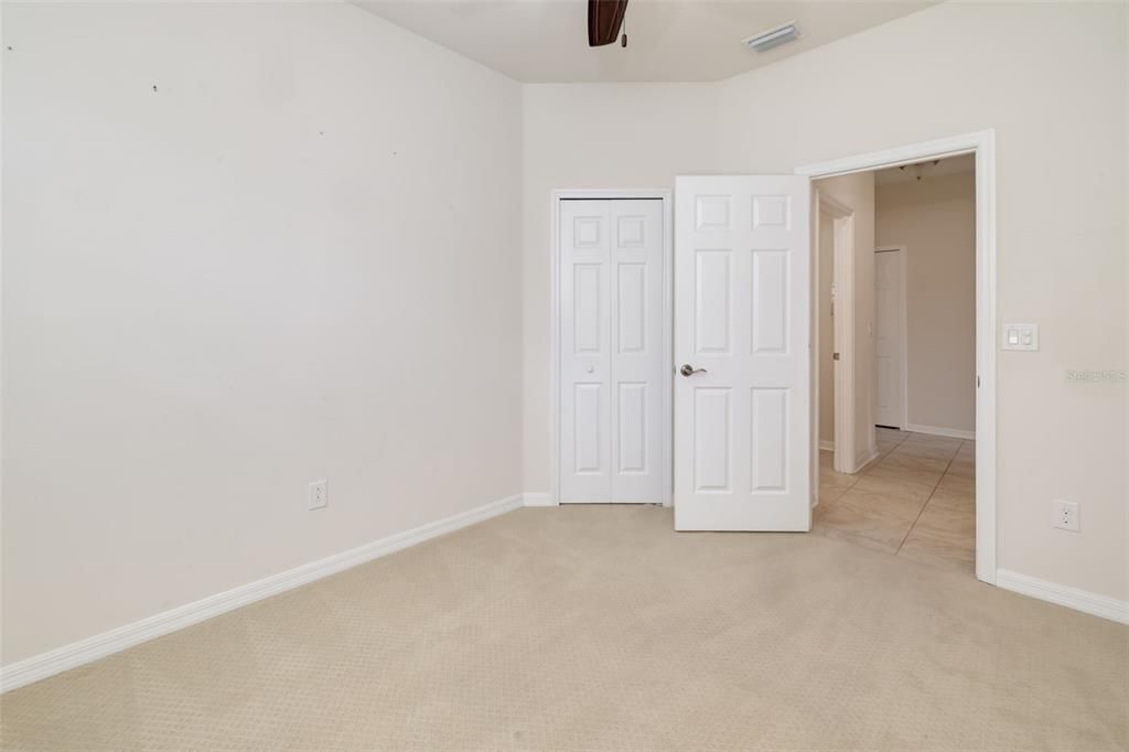 For Sale: $500,000 (4 beds, 2 baths, 1843 Square Feet)