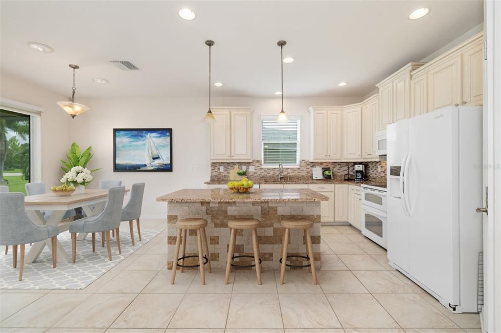 For Sale: $500,000 (4 beds, 2 baths, 1843 Square Feet)