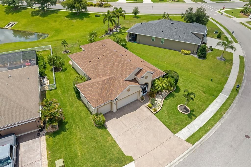 For Sale: $500,000 (4 beds, 2 baths, 1843 Square Feet)