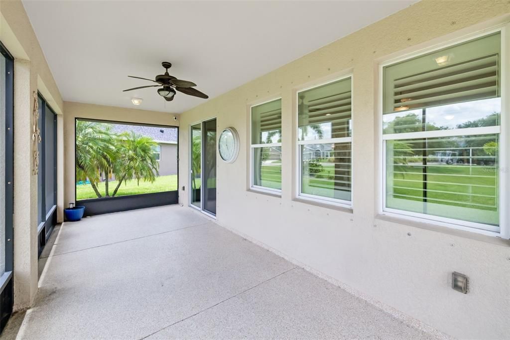 For Sale: $500,000 (4 beds, 2 baths, 1843 Square Feet)