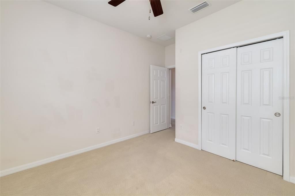For Sale: $500,000 (4 beds, 2 baths, 1843 Square Feet)