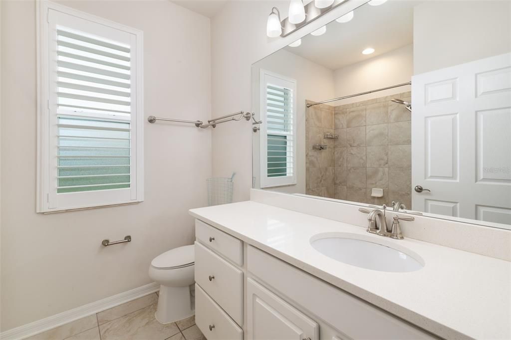 For Sale: $500,000 (4 beds, 2 baths, 1843 Square Feet)