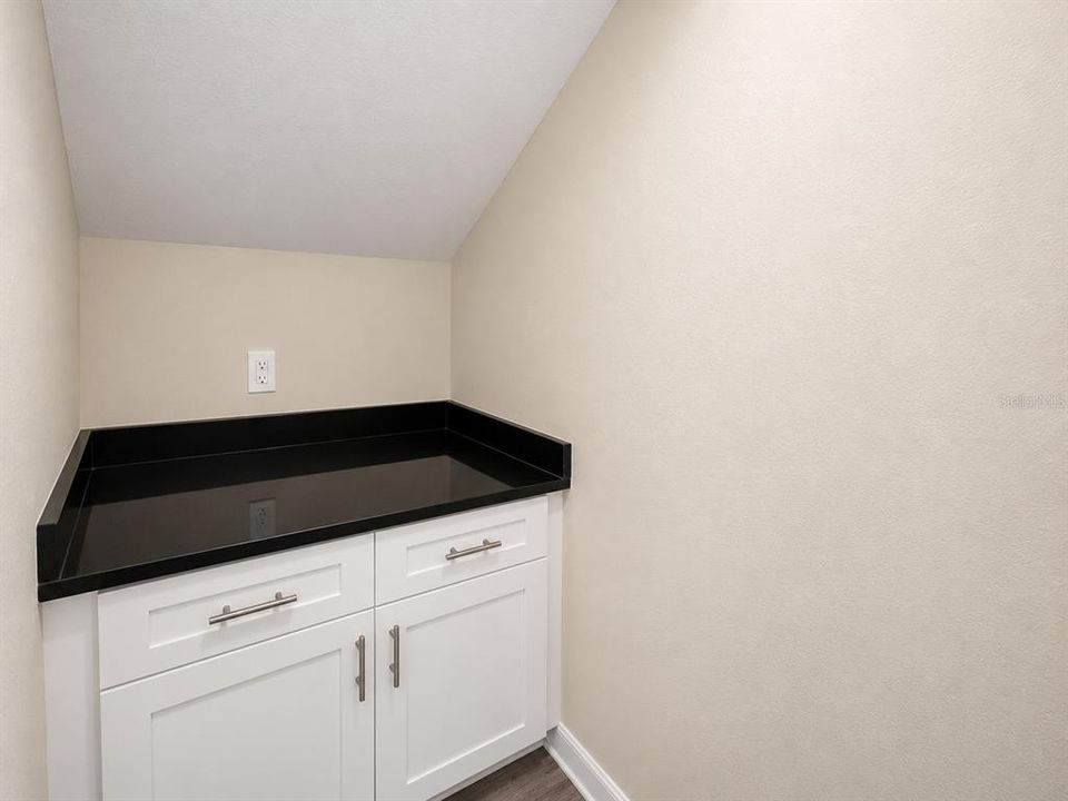 En Venta: $325,000 (3 camas, 2 baños, 1918 Pies cuadrados)