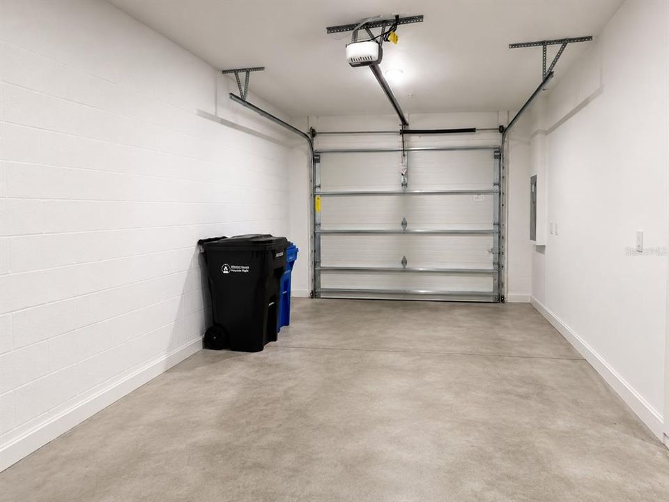 En Venta: $325,000 (3 camas, 2 baños, 1918 Pies cuadrados)
