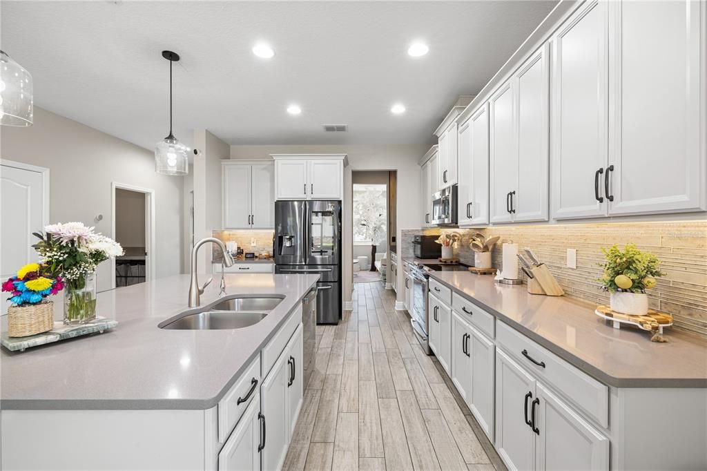En Venta: $759,000 (5 camas, 4 baños, 3556 Pies cuadrados)