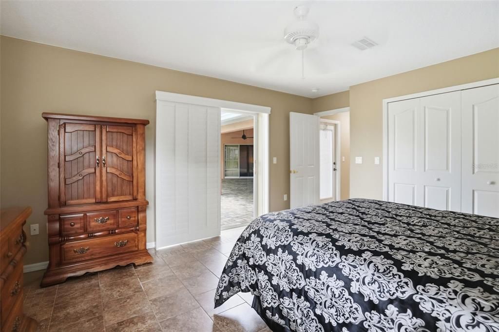 For Sale: $449,000 (3 beds, 2 baths, 2240 Square Feet)