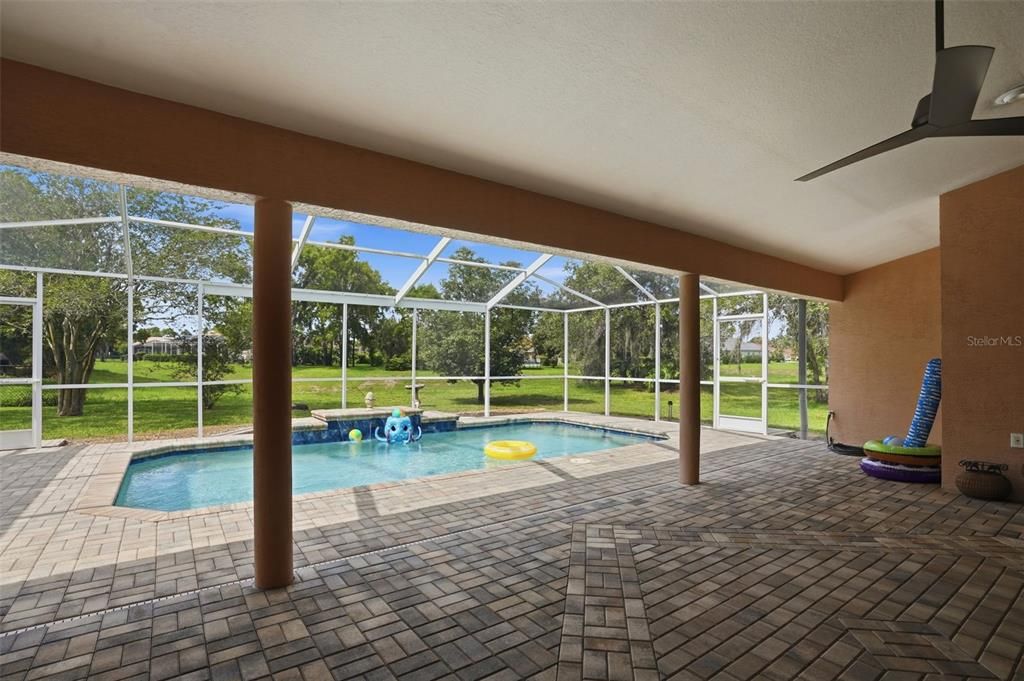 For Sale: $449,000 (3 beds, 2 baths, 2240 Square Feet)