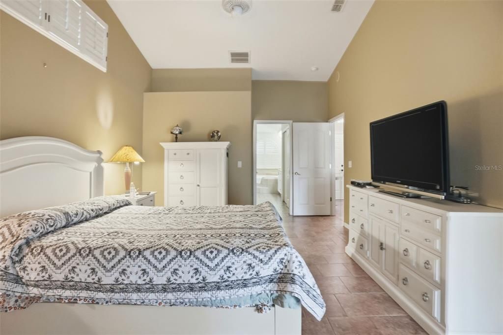 For Sale: $449,000 (3 beds, 2 baths, 2240 Square Feet)