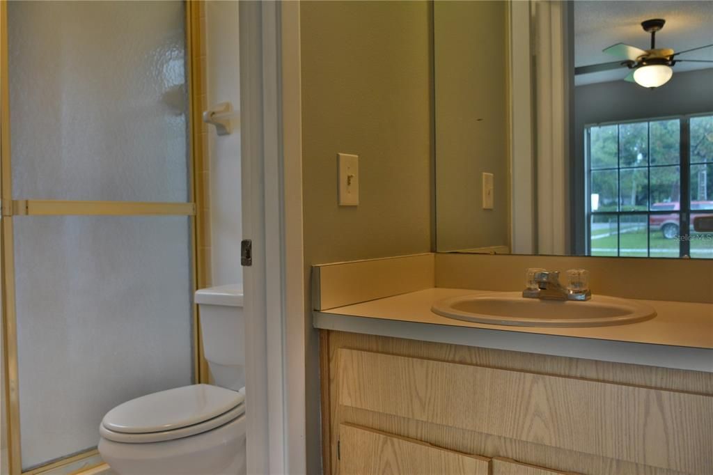 For Rent: $2,000 (3 beds, 2 baths, 1192 Square Feet)