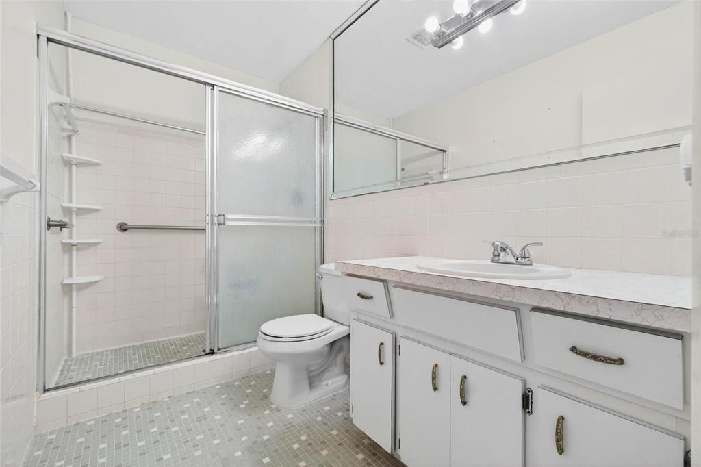 В аренду: $1,700 (2 спален, 2 ванн, 1360 Квадратных фут)