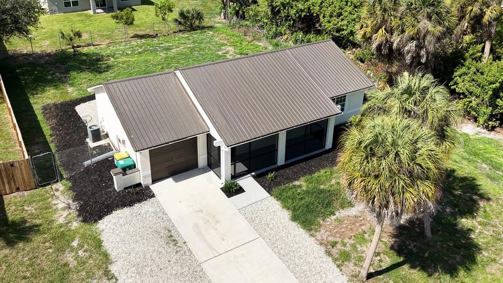For Sale: $249,900 (2 beds, 2 baths, 1100 Square Feet)
