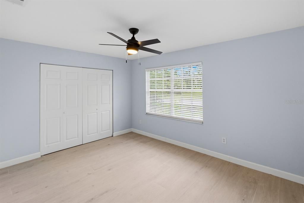 For Sale: $249,900 (2 beds, 2 baths, 1100 Square Feet)