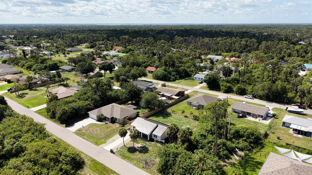 For Sale: $249,900 (2 beds, 2 baths, 1100 Square Feet)