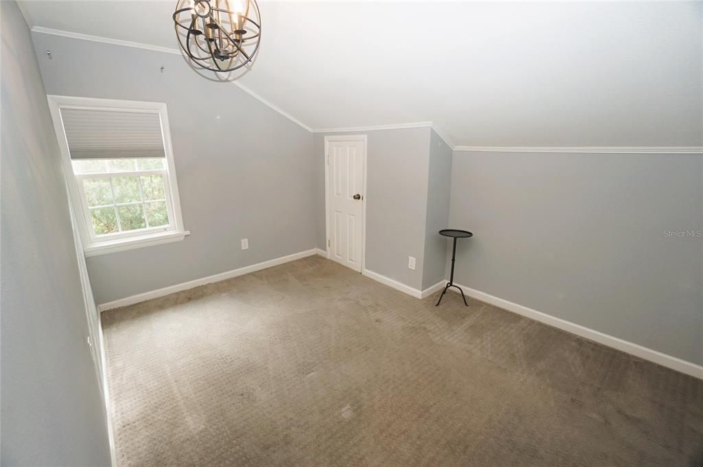 For Rent: $4,995 (4 beds, 2 baths, 2525 Square Feet)