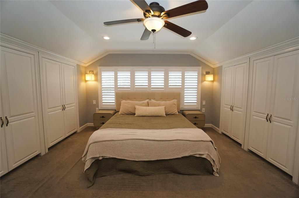 For Rent: $4,995 (4 beds, 2 baths, 2525 Square Feet)