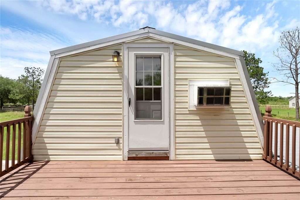 Active With Contract: $700,000 (3 beds, 2 baths, 1708 Square Feet)