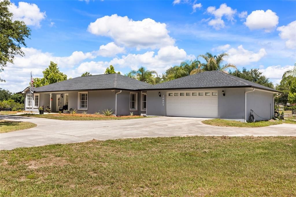 Active With Contract: $700,000 (3 beds, 2 baths, 1708 Square Feet)