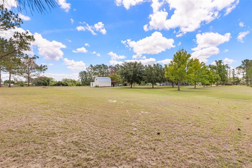 Active With Contract: $700,000 (3 beds, 2 baths, 1708 Square Feet)