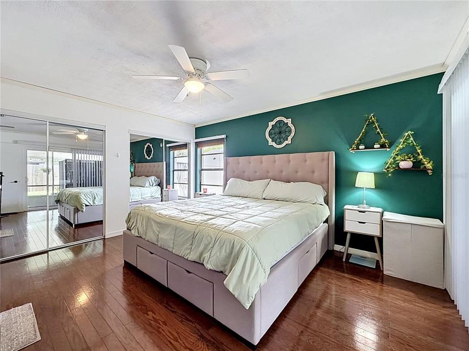 For Sale: $359,900 (3 beds, 2 baths, 1231 Square Feet)