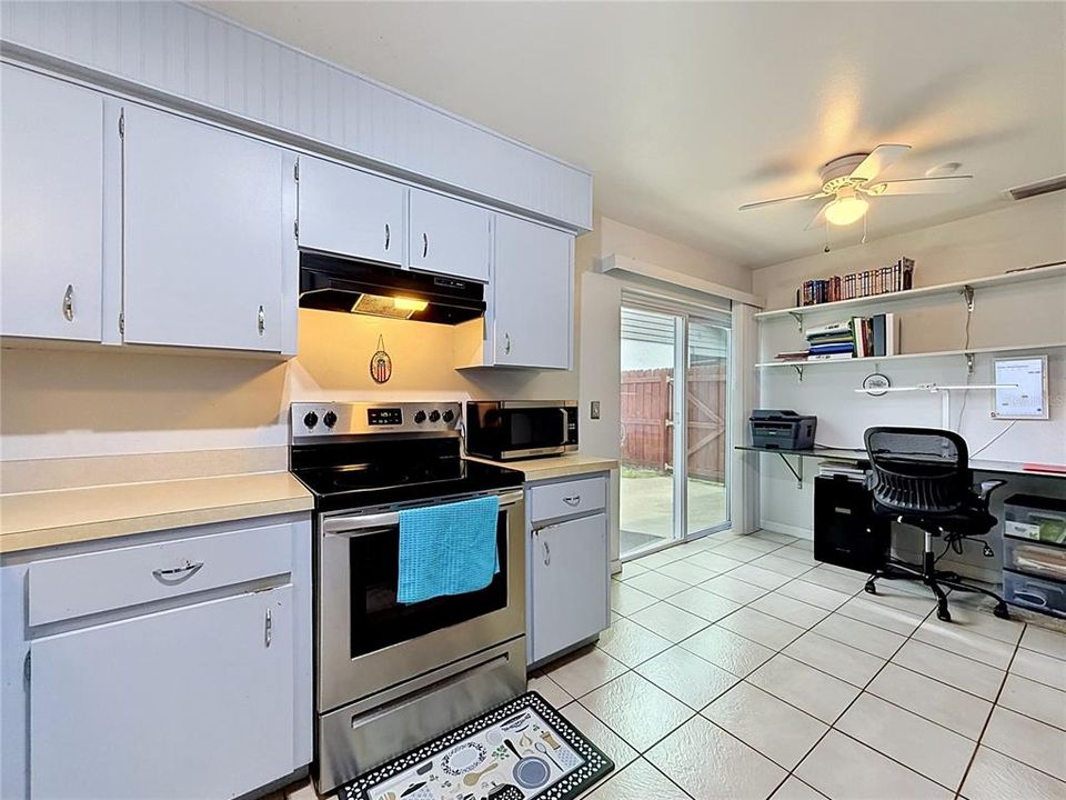 For Sale: $359,900 (3 beds, 2 baths, 1231 Square Feet)