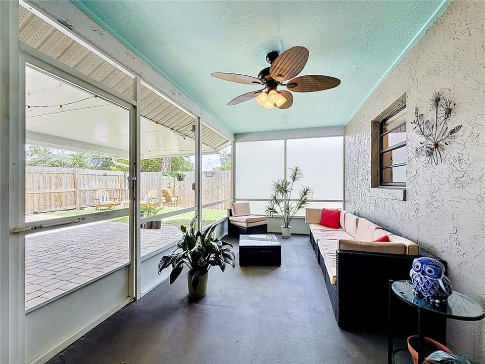For Sale: $359,900 (3 beds, 2 baths, 1231 Square Feet)
