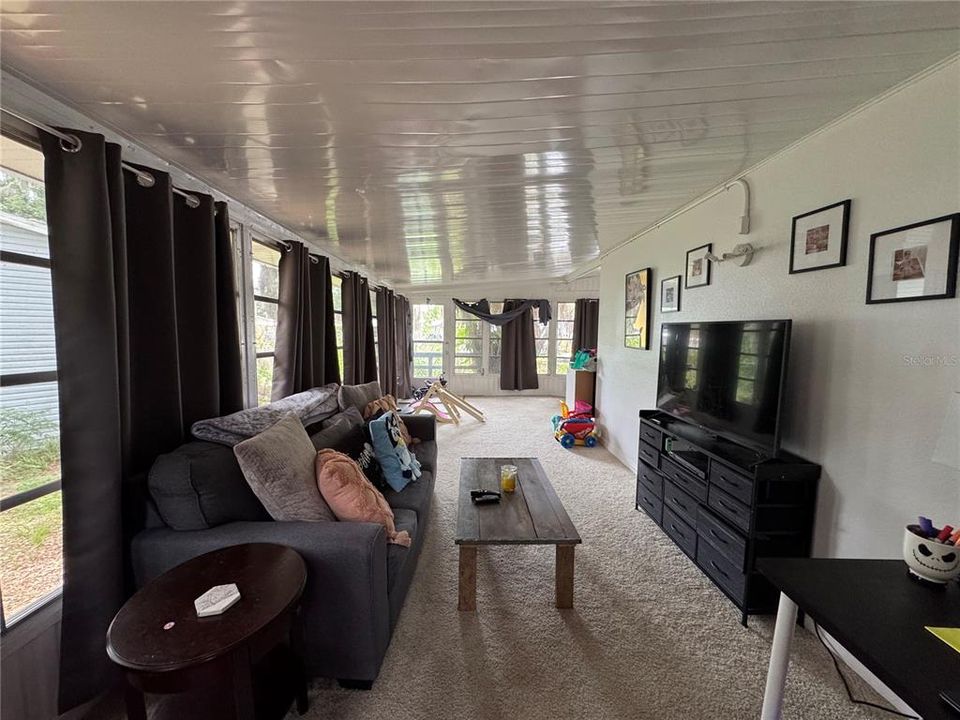 For Sale: $230,000 (3 beds, 2 baths, 1506 Square Feet)