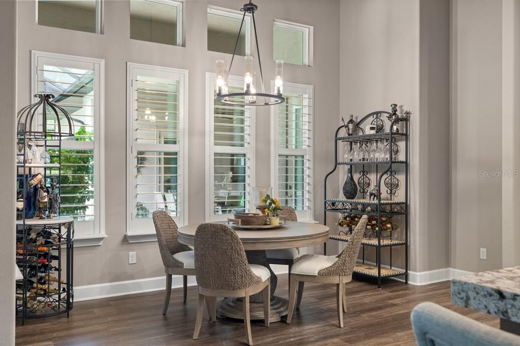 For Sale: $2,100,000 (5 beds, 5 baths, 4272 Square Feet)