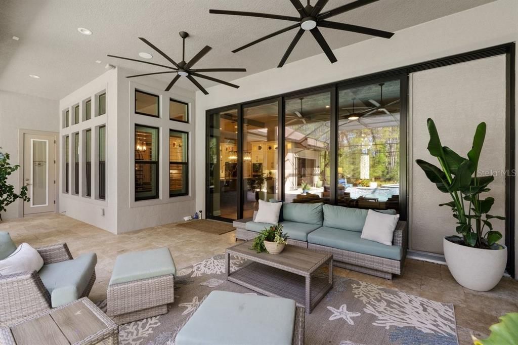 For Sale: $2,100,000 (5 beds, 5 baths, 4272 Square Feet)