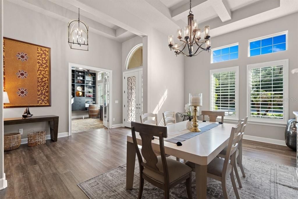 For Sale: $2,100,000 (5 beds, 5 baths, 4272 Square Feet)