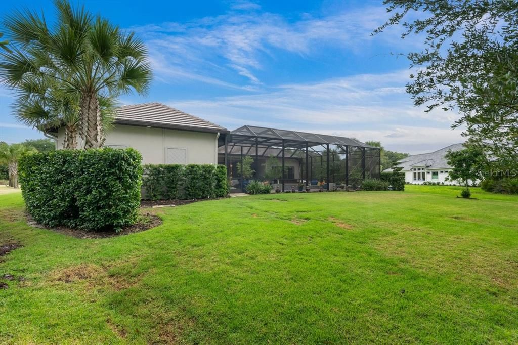 For Sale: $2,100,000 (5 beds, 5 baths, 4272 Square Feet)