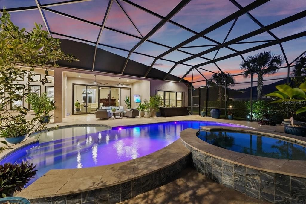 For Sale: $2,100,000 (5 beds, 5 baths, 4272 Square Feet)